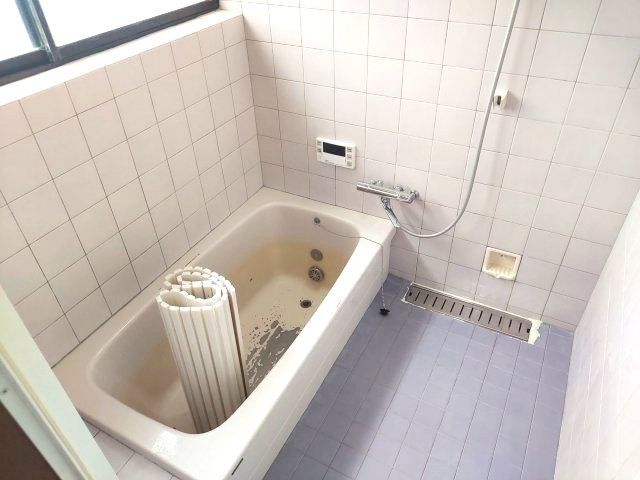宝塚市口谷西3丁目一戸建の浴室