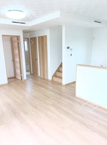 小山市犬塚5丁目の居間・リビング
