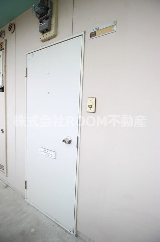 メイプルコート広原の玄関
