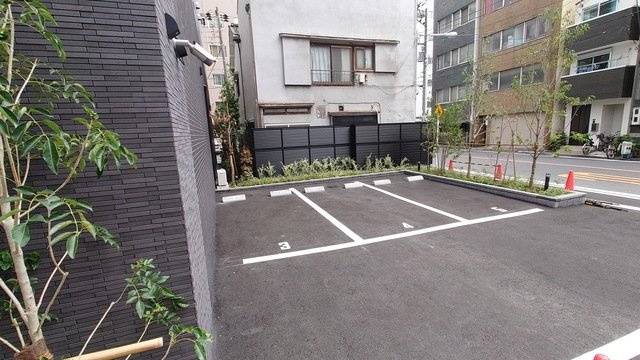 ライトテラス浅草の駐車場