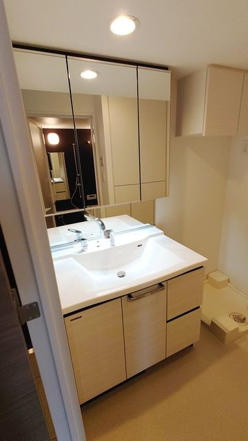 ライトテラス浅草の洗面所|同物件2・3LDKタイプ参考画像