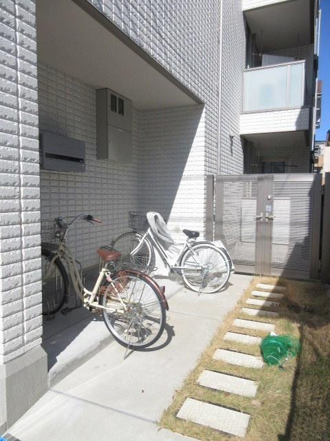 足立区綾瀬４丁目の賃貸マンションのその他共用部分|★駐輪場★
