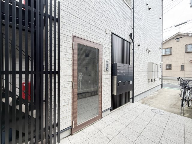retreat南流山のエントランス