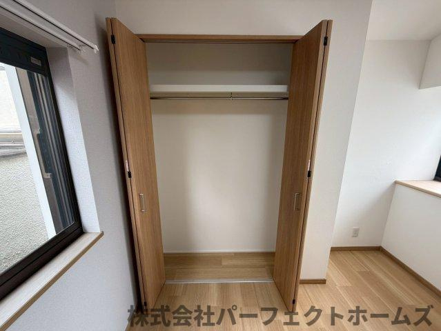 長尾元町7丁目連棟の収納|こまごまとしたものを収納できそうですね