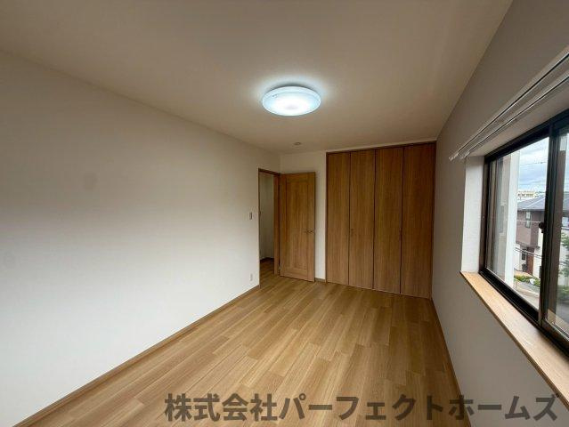 長尾元町7丁目連棟の洋室|きれいな洋室です