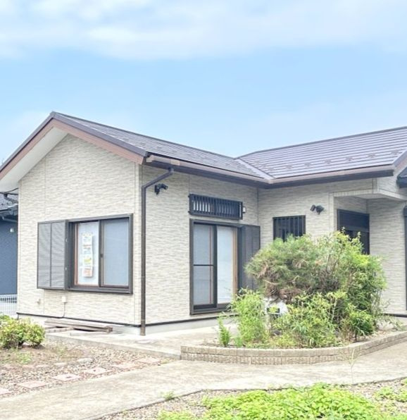 下野市仁良川1425-7