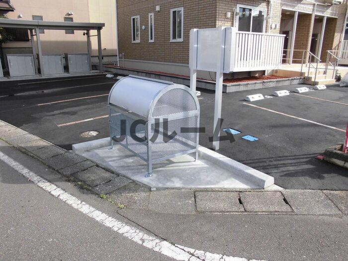 リベルタ春日野の駐車場