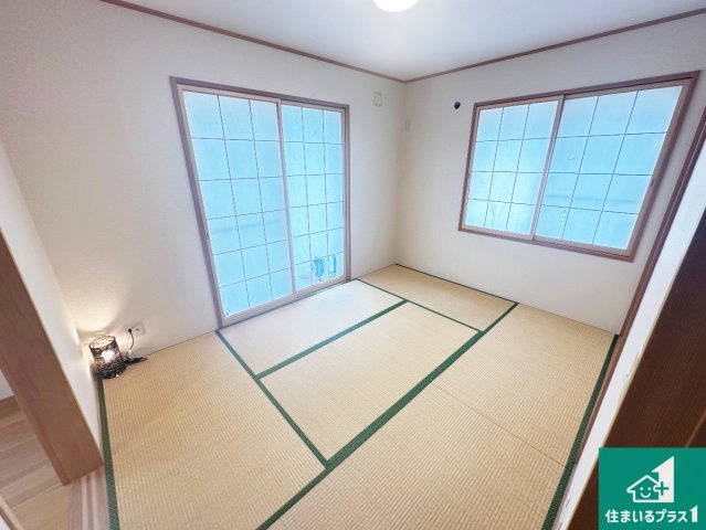 現地説明会　生駒郡安堵町東安堵　の和室|一室あると便利な和室は客間としてだけでなく、小さなお子様のプレイルームや食後のくつろぎスペースとしてもご利用いただけます。収納もついていますので大活躍間違いなし！