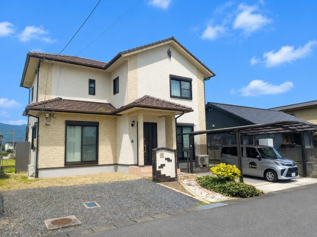 山大近くの４LDK戸建。収納多め、駐車場３台可のオール電化住宅で快適ライフを。
