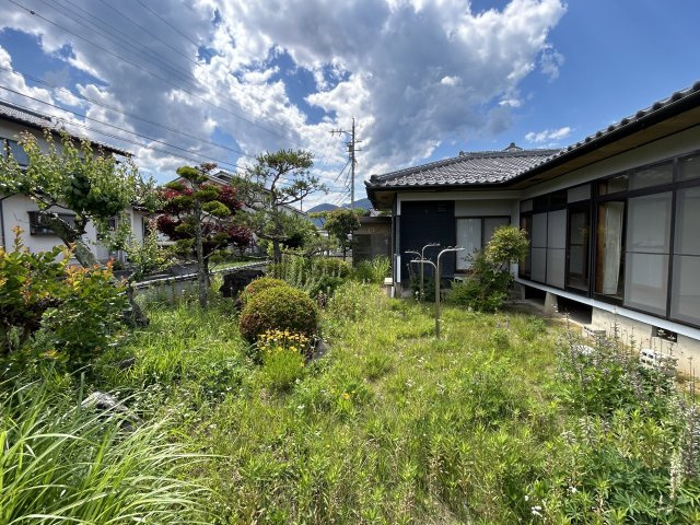吉田　中古住宅の庭