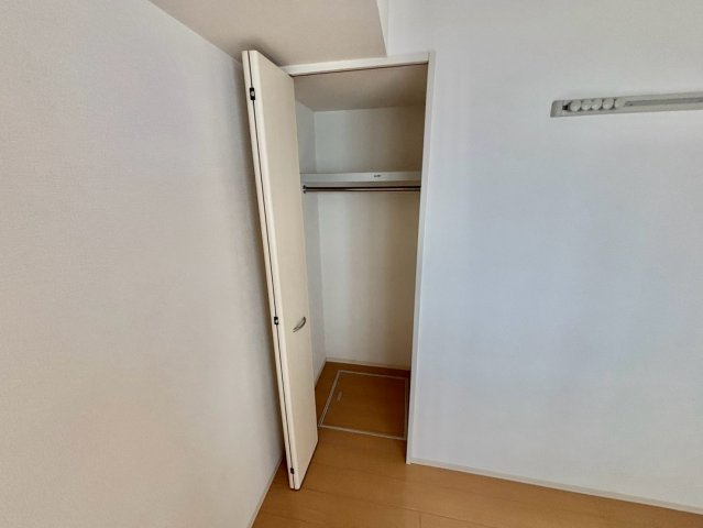 グランモア航　B棟の収納