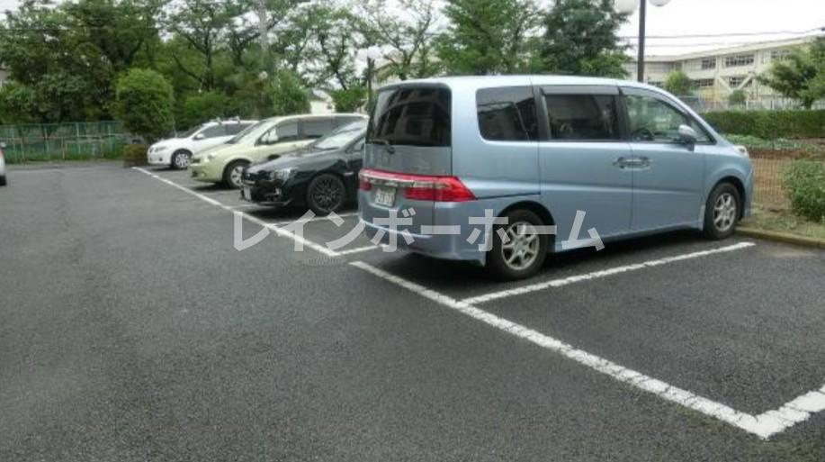 大新ヒルズ西馬橋の駐車場|駐車場です