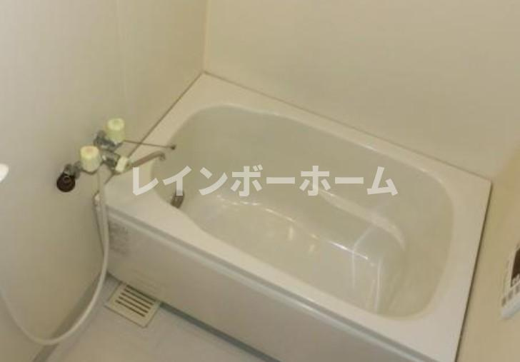 大新ヒルズ西馬橋の浴室|ゆったり過ごせるお風呂です