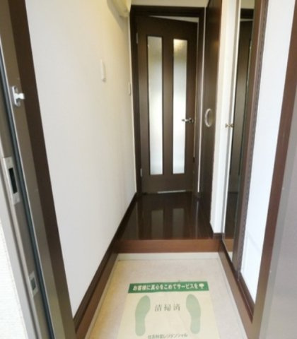 ユグランス北浦和の玄関