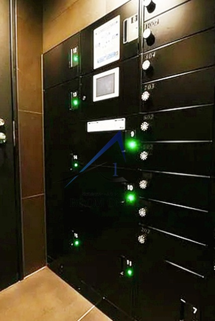 ル・サレーヴのその他共用部分|宅配ボックスです。