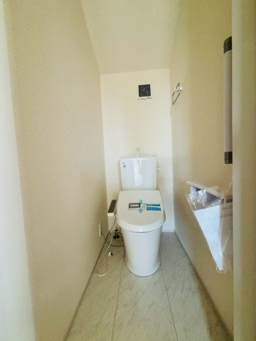 あきる野市上代継　分譲住宅　1号棟のトイレ|2階トイレ