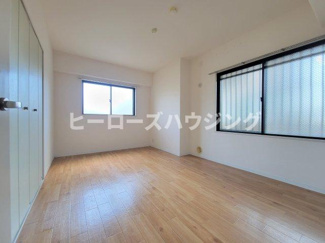 【寝室】 | エトワール緑丘 | ※同タイプの写真となり、実際のお部屋とは異なる場合があります
