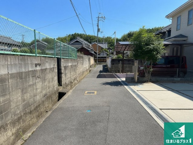 現地説明会　北葛城郡河合町穴闇の前面道路含む現地写真|車通りの少ない前面道路！お子様がいらっしゃるご家族でも安心！