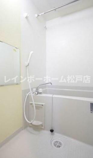 グレーシア草加の浴室|日々の疲れを癒すお風呂付です