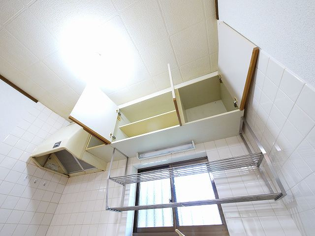 プラスパー豊井Ⅰのキッチン|お料理しやすいキッチンです