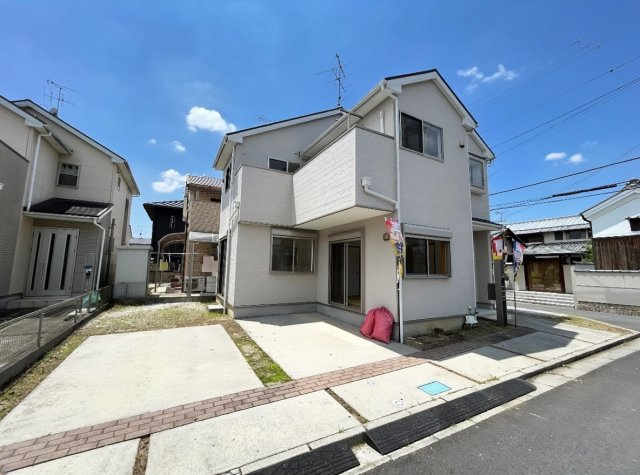 現地説明会　生駒郡斑鳩町龍田南　の外観|周辺は落ち着いた街並みの住宅地！子育てがしやすい住環境です！気になることがありましたら、お気軽にお問い合わせください！