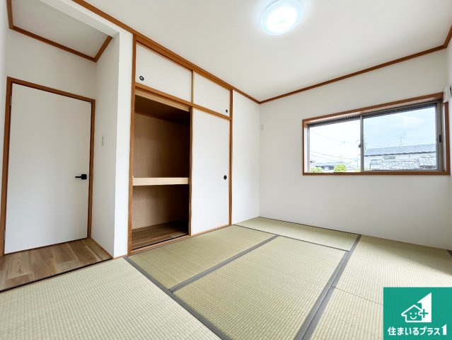 現地説明会　生駒郡斑鳩町龍田南　の和室|一室あると便利な和室は客間としてだけでなく、小さなお子様のプレイルームや食後のくつろぎスペースとしてもご利用いただけます。収納もついていますので大活躍！