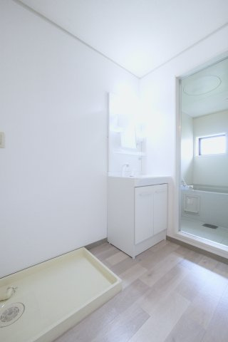 操山ハイツの独立洗面台|※写真は別の部屋のものです。