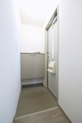 操山ハイツの玄関|※写真は別の部屋のものです。