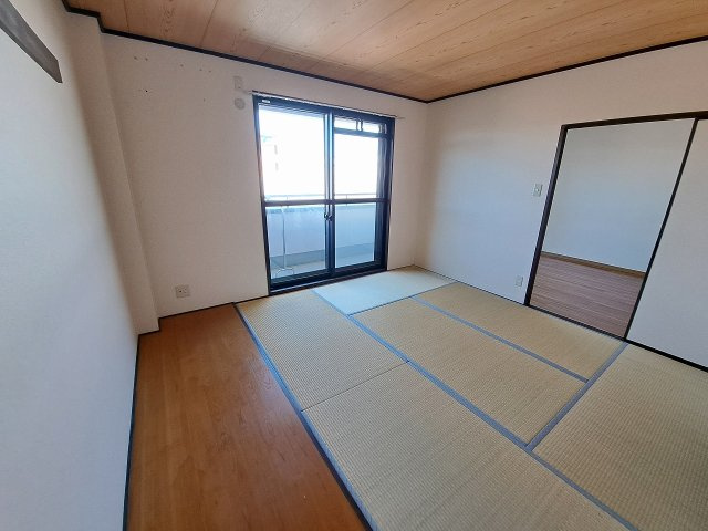 Casa IKUMATAⅡの和室
