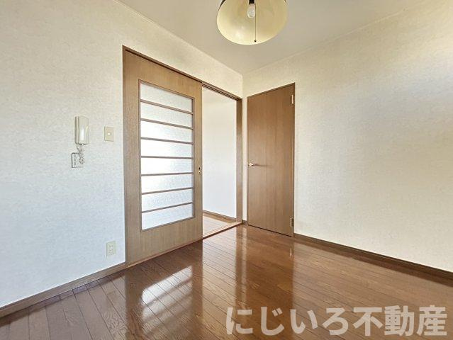 シティハイツヤマフジの居間・リビング