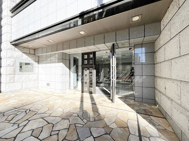 横浜市港北区新横浜１丁目の賃貸マンションのエントランス|広々としたエントランス♪