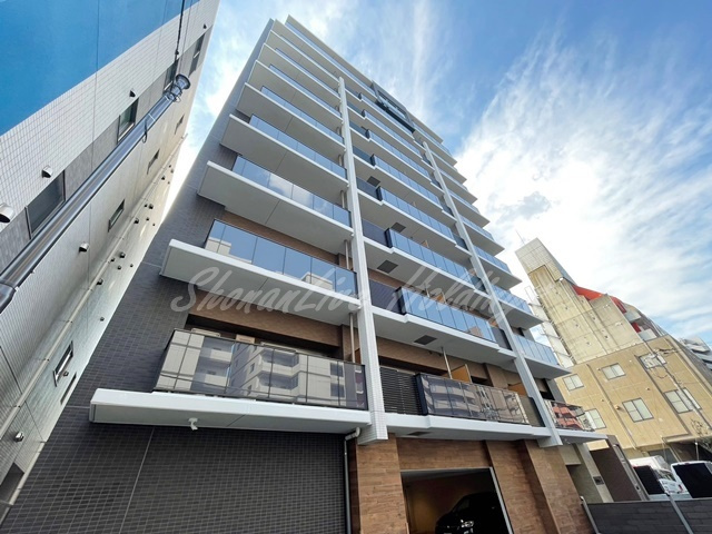 横浜市港北区新横浜１丁目の賃貸マンションの外観