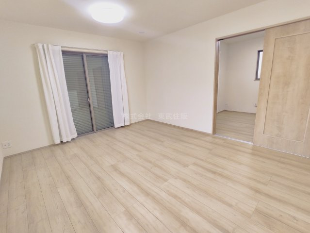 【居間・リビング】の画像
