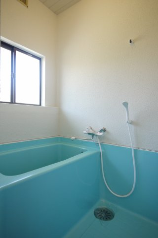新丸栄コーポの浴室