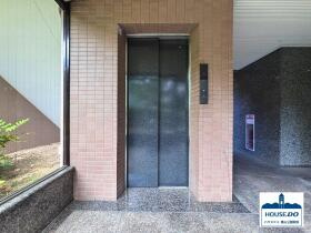 R8,8月リフォーム完了予定！サンマンションアトレ猫ヶ洞のその他共用部分|エレベータ完備。