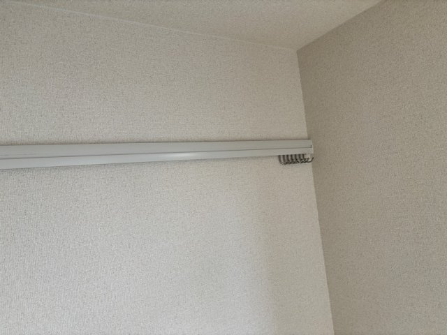 和室6帖には壁掛けフックがございます♪
