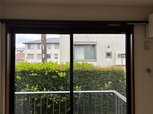 バルコニーは南向き最上階の２階角部屋で陽当り風通し良好です♪