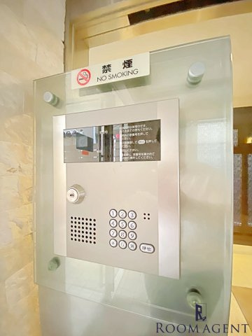 フォレシティ新栄のエントランス