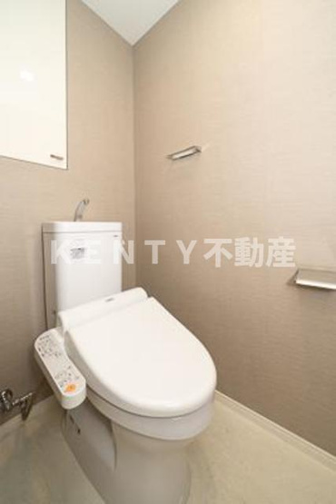 【トイレ】 | パークアクシス池田山 | 落ち着いた色調のトイレです