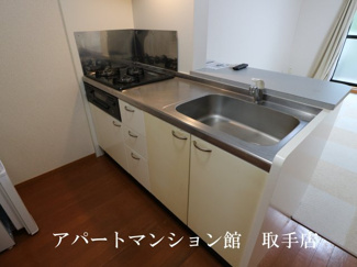 【キッチン】 | レオパレスノーブルシャトー | 画像4
