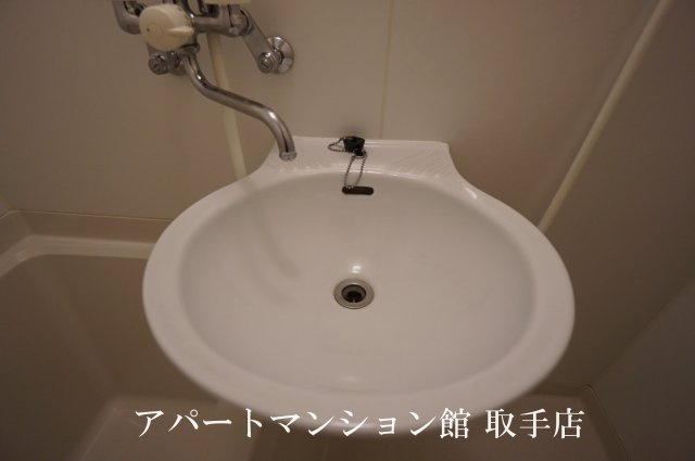 レオパレスロッソピアンコⅡの洗面所|画像7