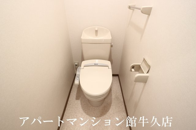 ブルースカイのトイレ|もちろん温水洗浄暖房便座です