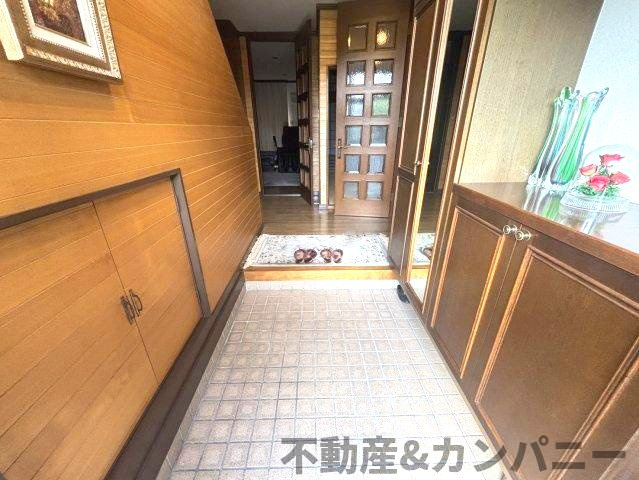 松山市衣山5丁目の中古戸建の玄関|毎日通る玄関はこちらです