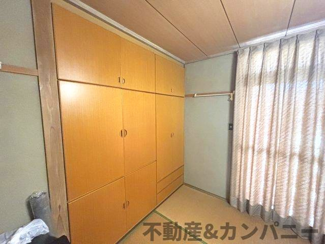 松山市衣山5丁目の中古戸建の収納|ちょっとした収納スペースも充実しています
