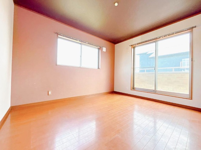 【洋室】 | 成田市西三里塚　中古戸建て | 洋室