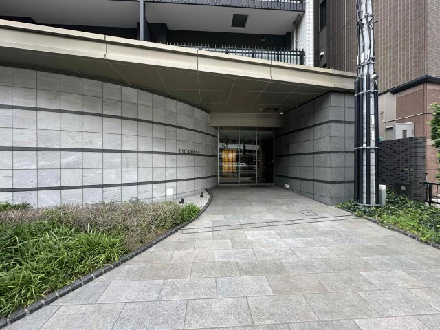 ディオ梅田のエントランス