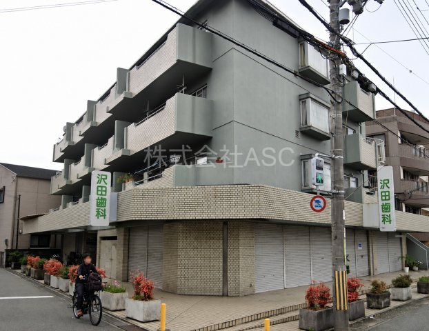 ファミールハイツ　貸店舗・事務所