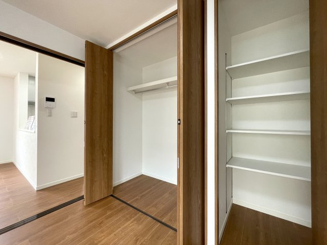 旨みと渋みのマリアージュ。縁側が良い味出してます！！THEユトリの取れる平成から令和を駆け抜けた、コレ、イイじゃん！！な、『緑区上山３丁目』リフォーム戸建の収納|収納のためのスペースです