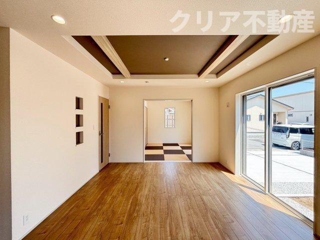 【居間・リビング】 | 8/4値下げ☆前橋市後家町新築　角地・全室南向き！