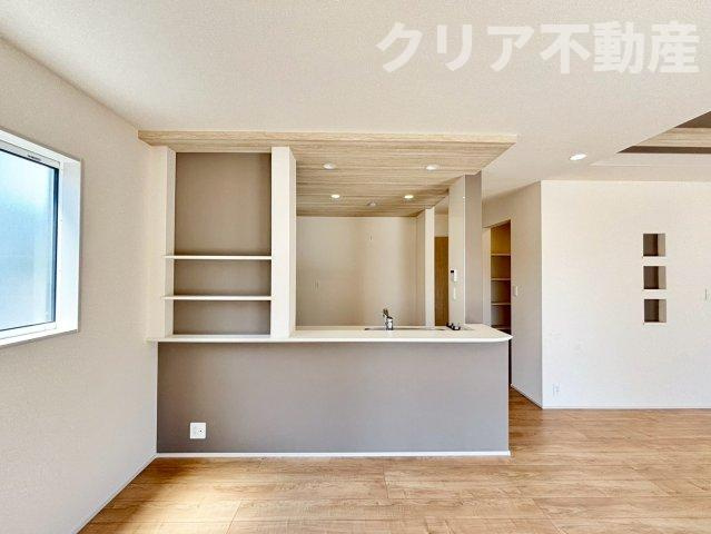 【居間・リビング】 | 8/4値下げ☆前橋市後家町新築　角地・全室南向き！